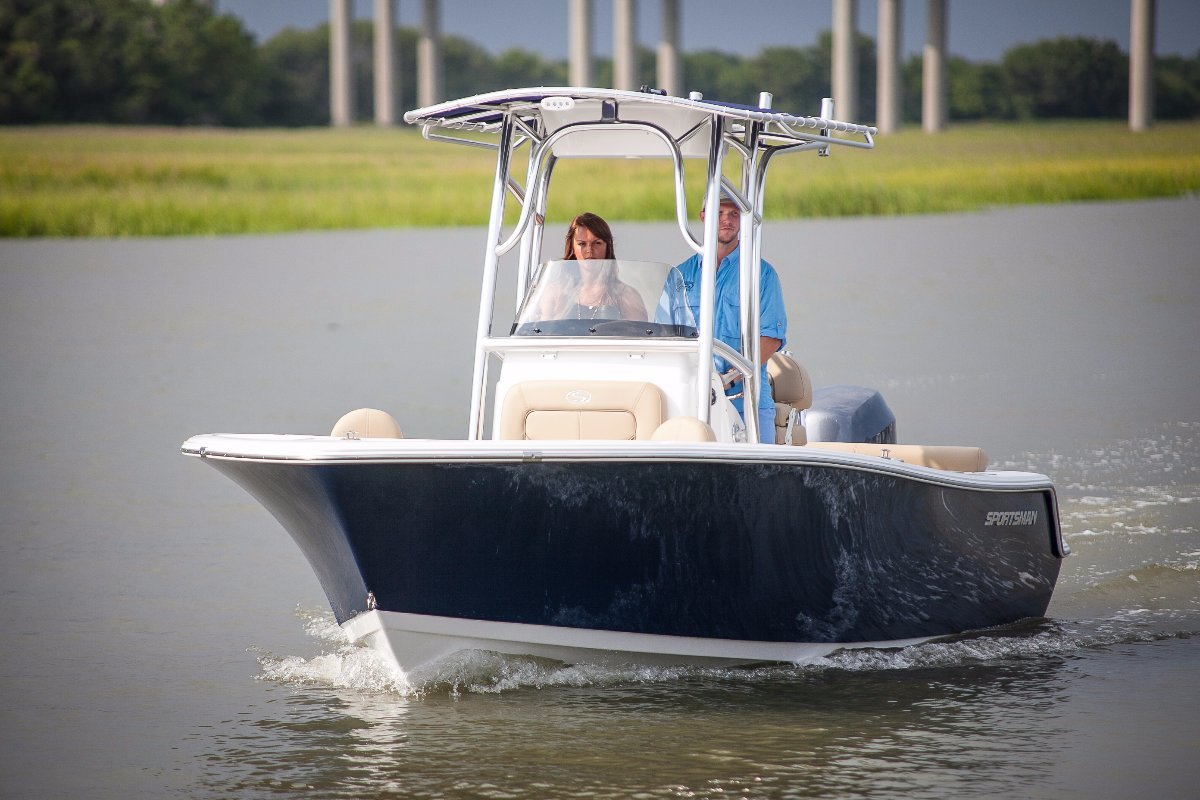 Sportsman Heritage 211 Centre Console