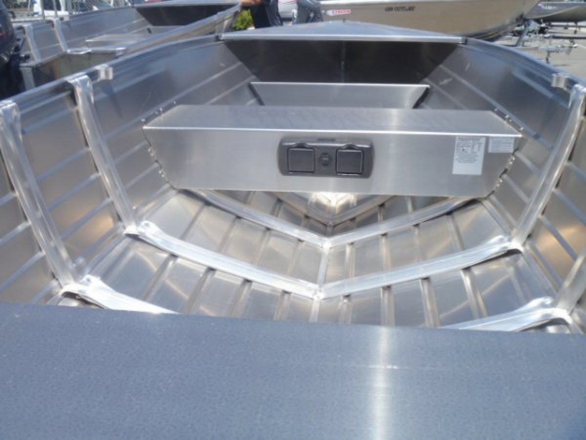 Stacer 399 Seasprite