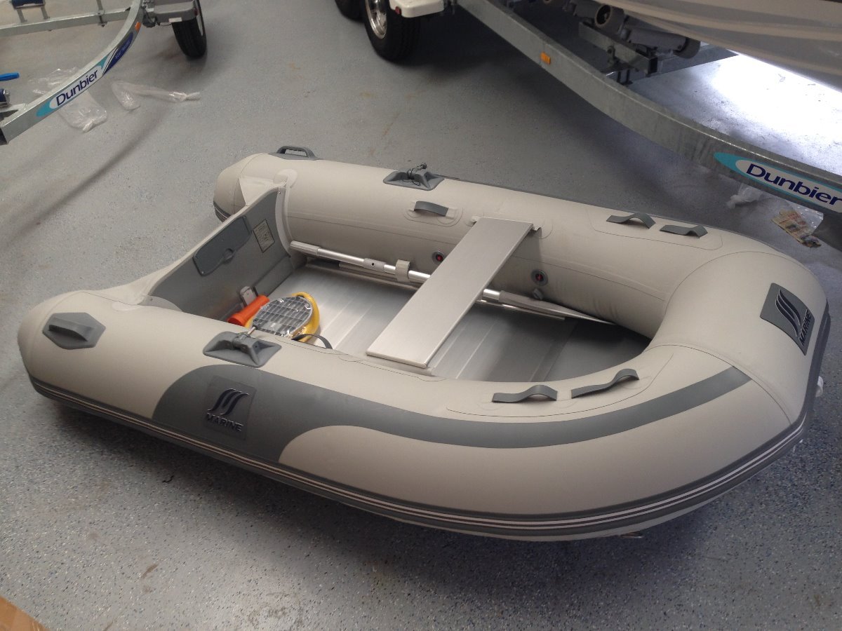 Quicksilver 310 Inflatable:2.4 ALUM or INFLATABLE floor