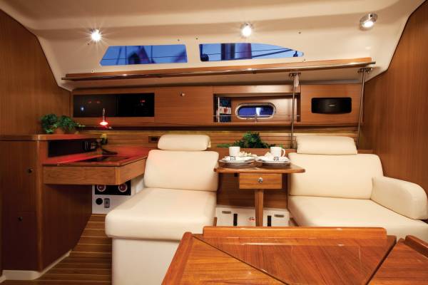 Catalina 445