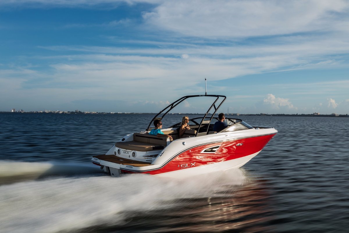 Sea Ray 230 SLX
