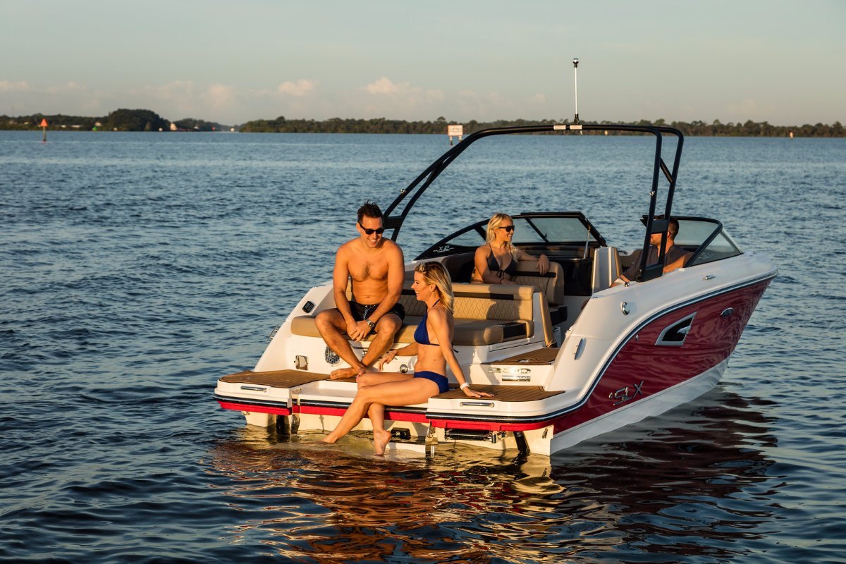 Sea Ray 230 SLX