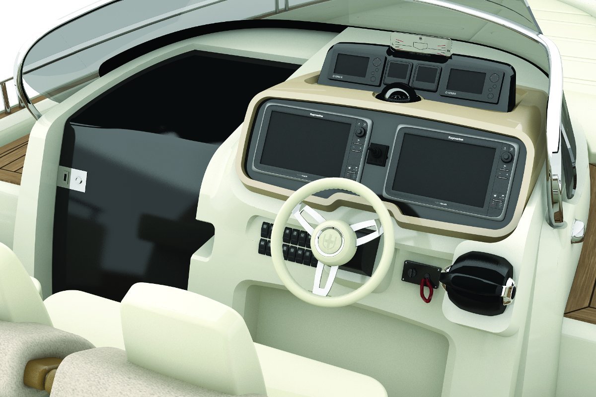 Invictus 370 GT:Invictus 370 GT