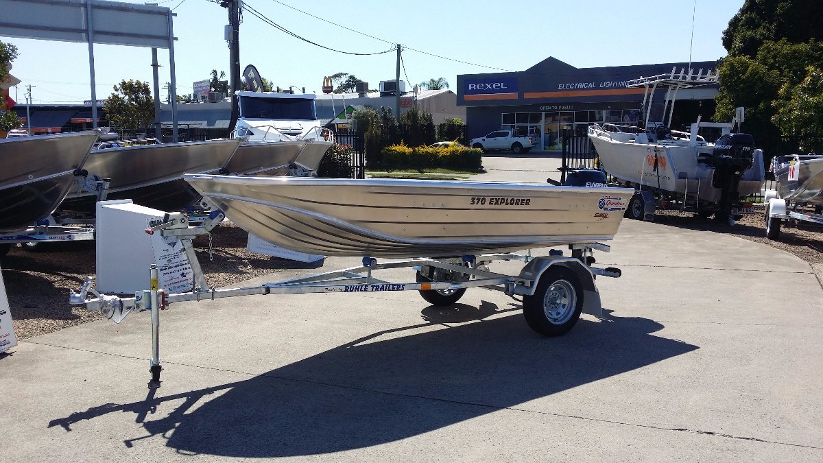 Quintrex 370 Explorer