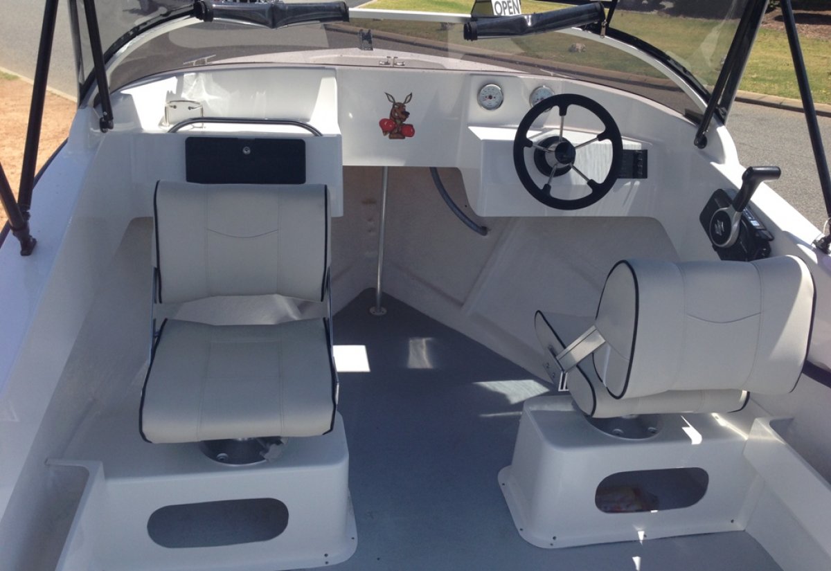 Oz Runner 450 Runabout