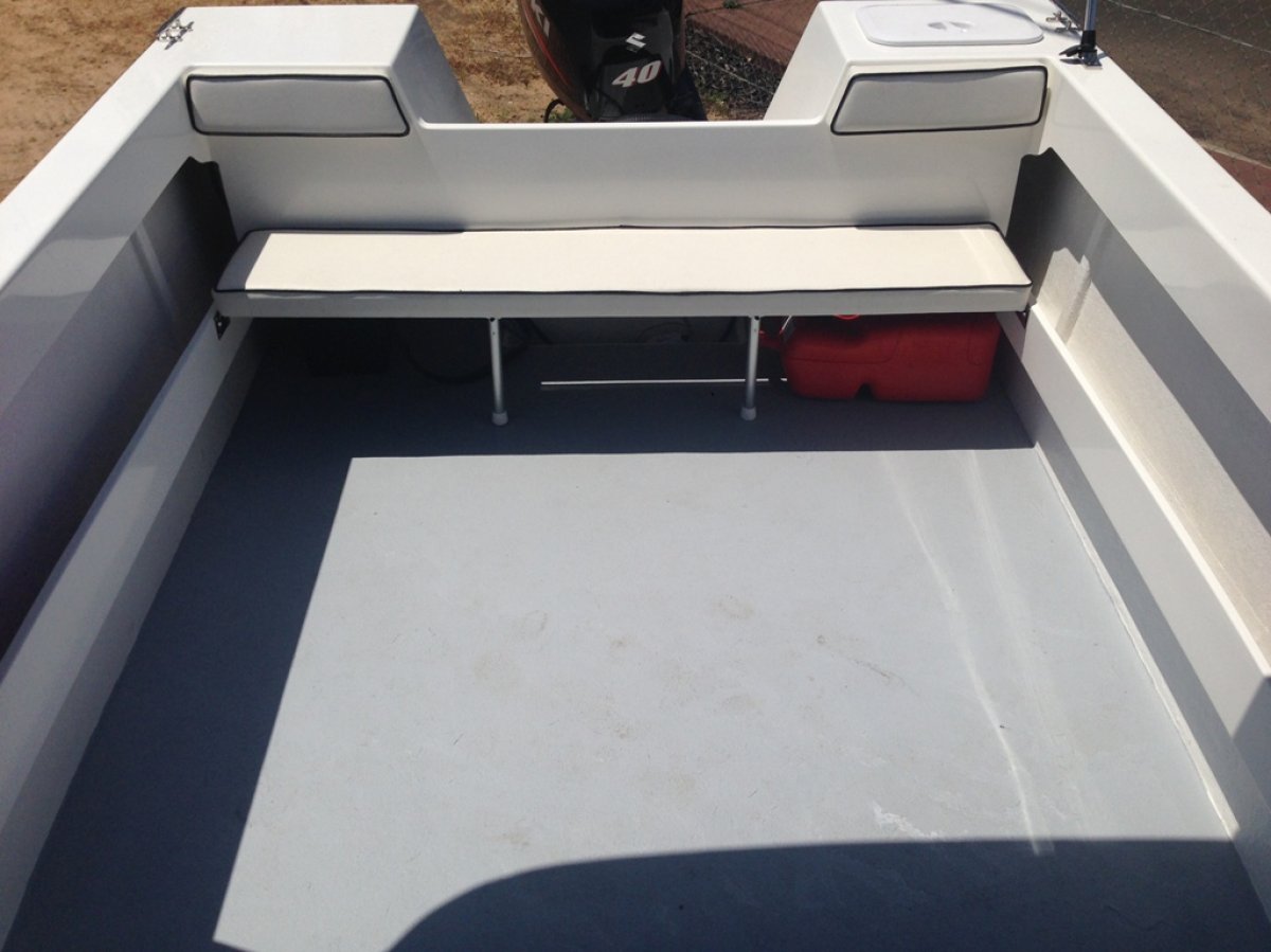 Oz Runner 450 Runabout