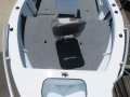 Sea Jay 5.20 Velocity Centre Console