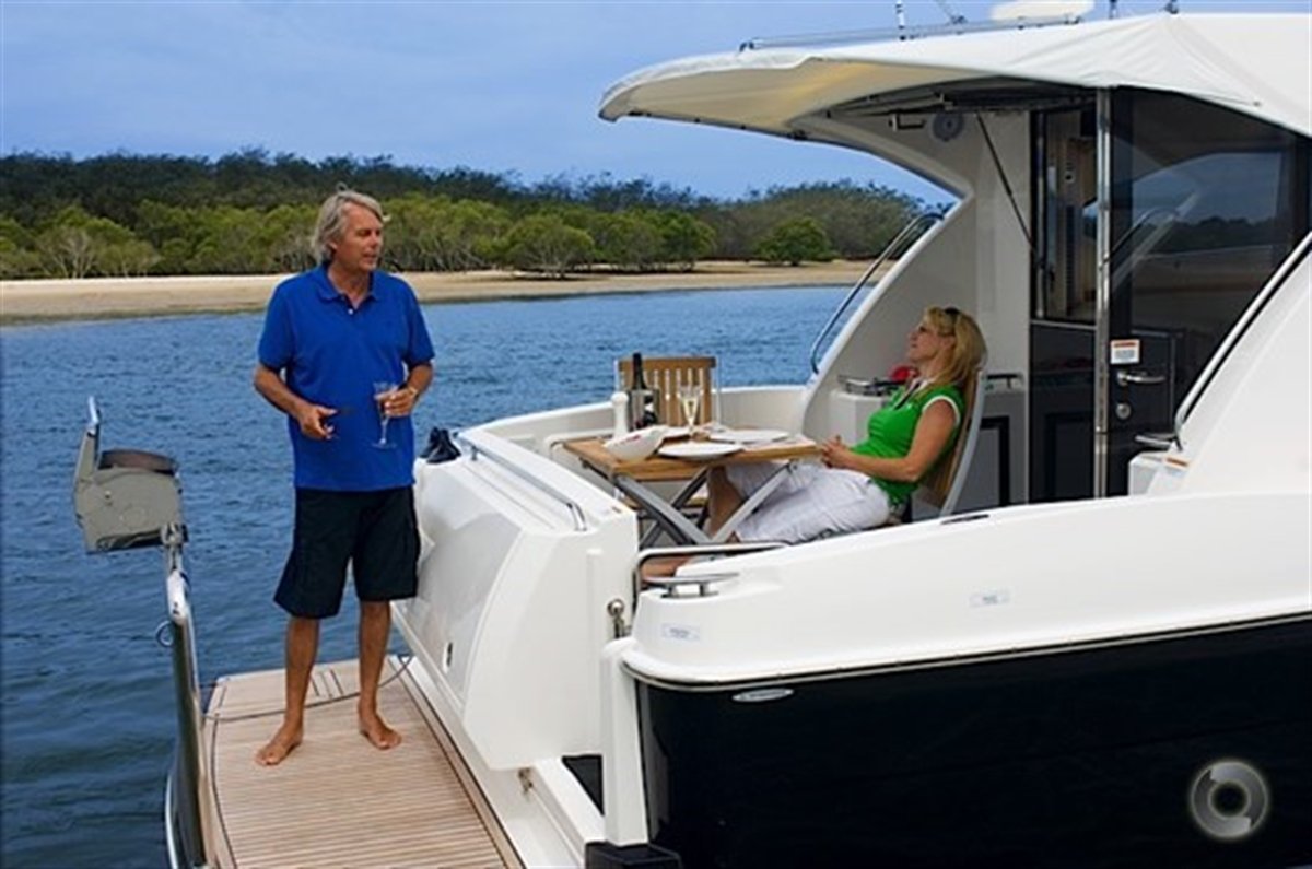 Riviera 3600 Sport Yacht
