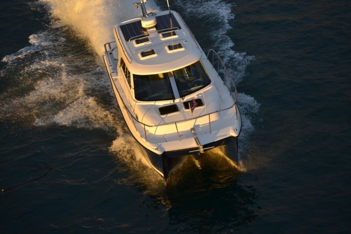 Aspen Power Catamaran C100