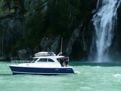 Aspen Power Catamaran C90