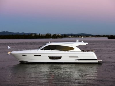 Whitehaven Coupe 6000