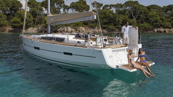 Dufour Grand Large 460