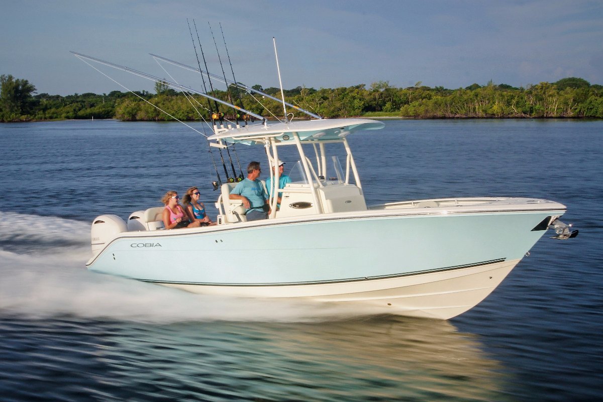 Cobia 277 Centre Console