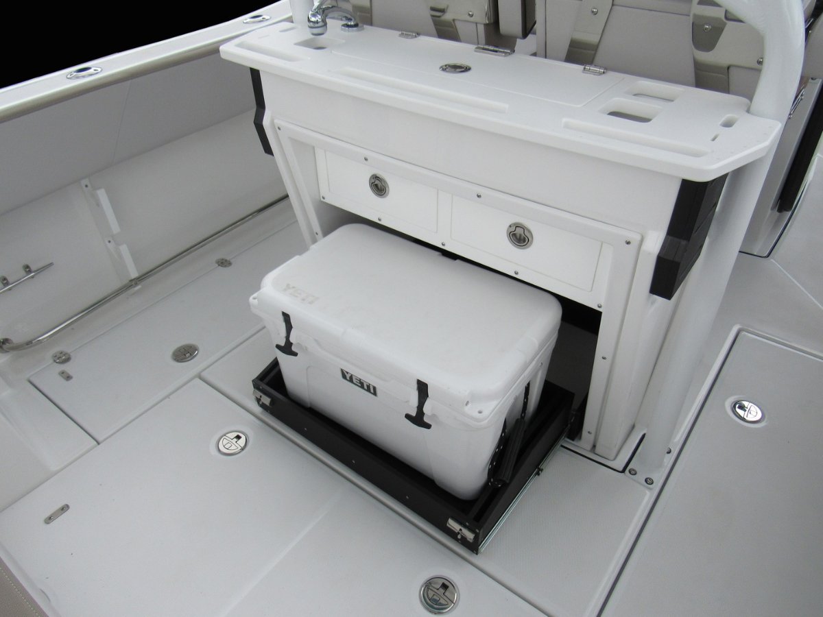 Blackfin 272CC