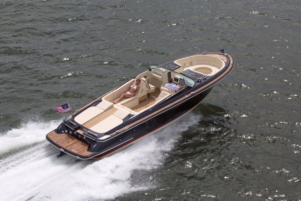 Chris Craft Launch 34
