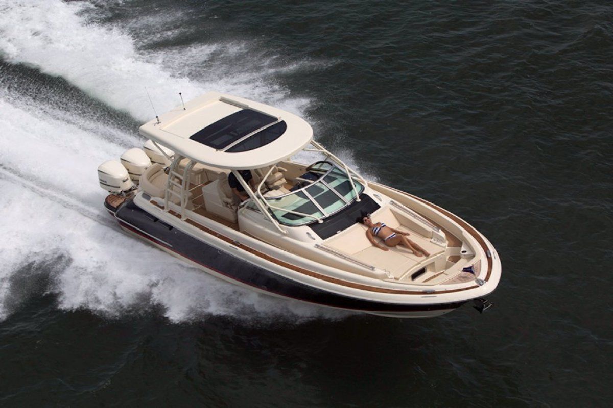 Chris Craft Launch 38