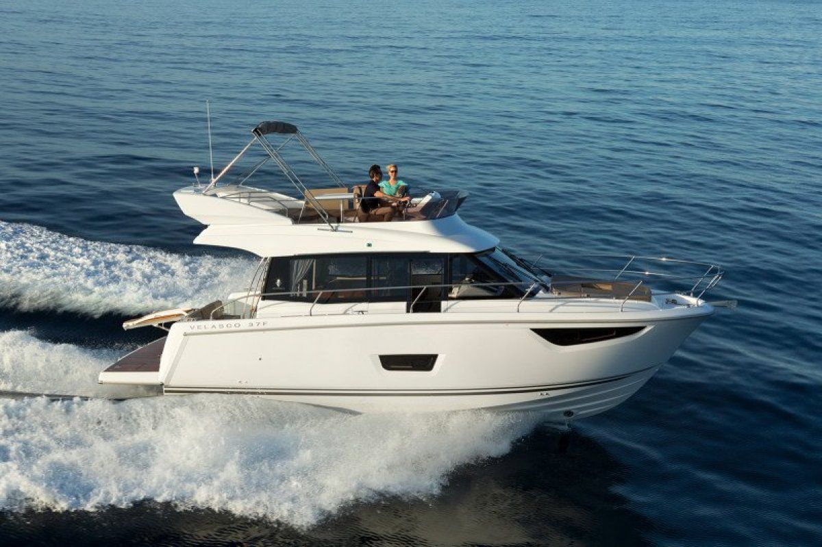 Jeanneau Velasco 37 F