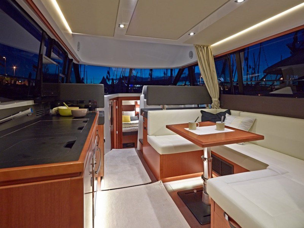 Jeanneau Velasco 37 F