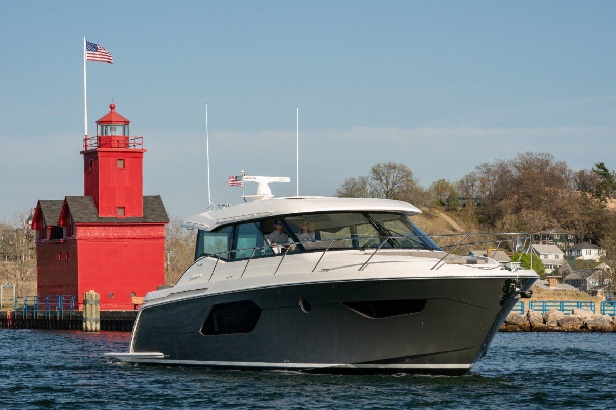 Tiara 49 Coupe