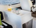 Riviera 52 Enclosed Flybridge:Flybridge Wet Bar