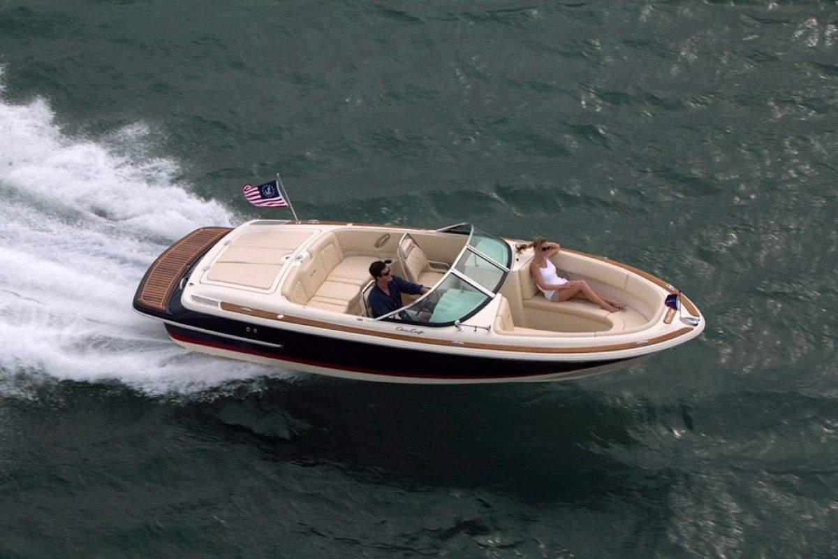 Chris Craft Launch 23