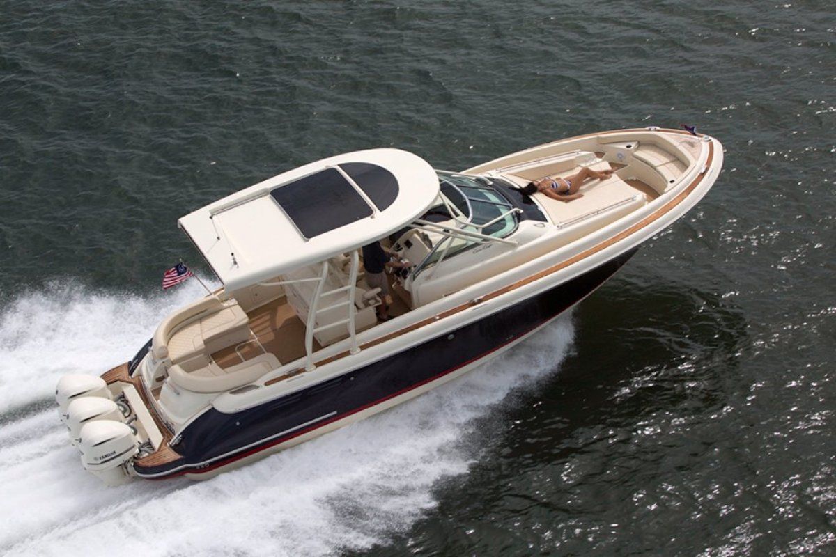 Chris Craft Launch 38