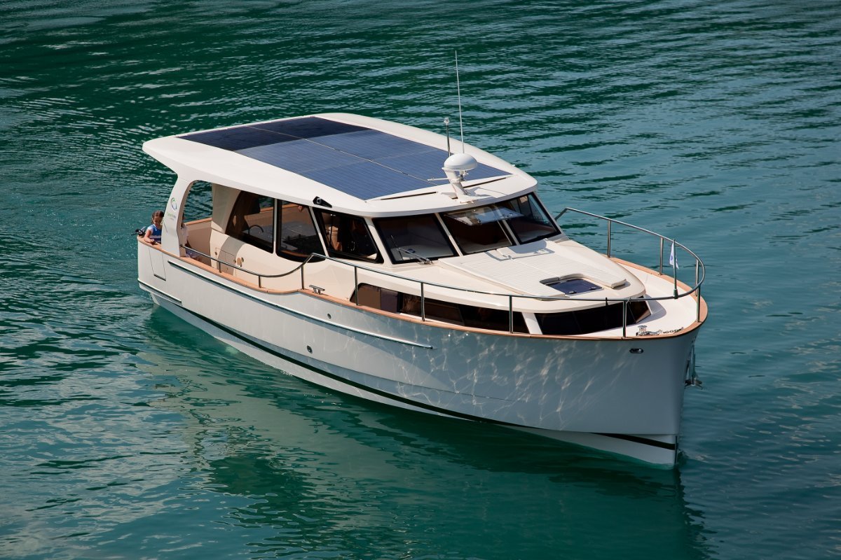 Greenline 33