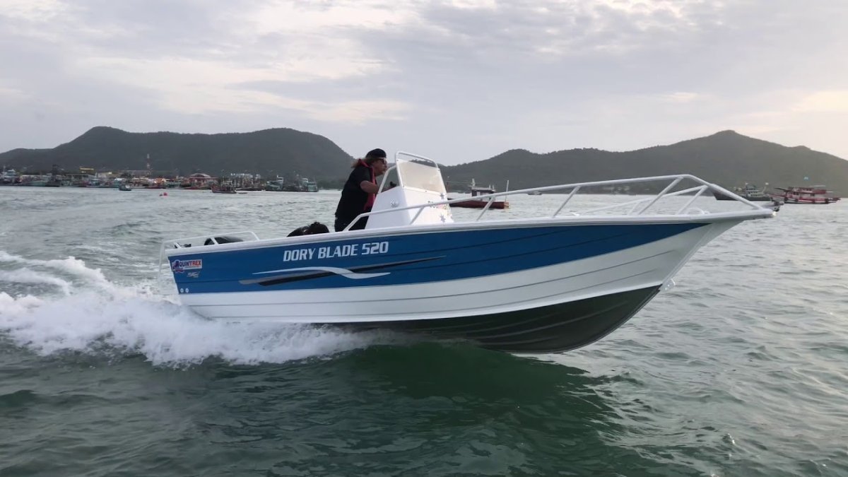 Quintrex 520 Dory