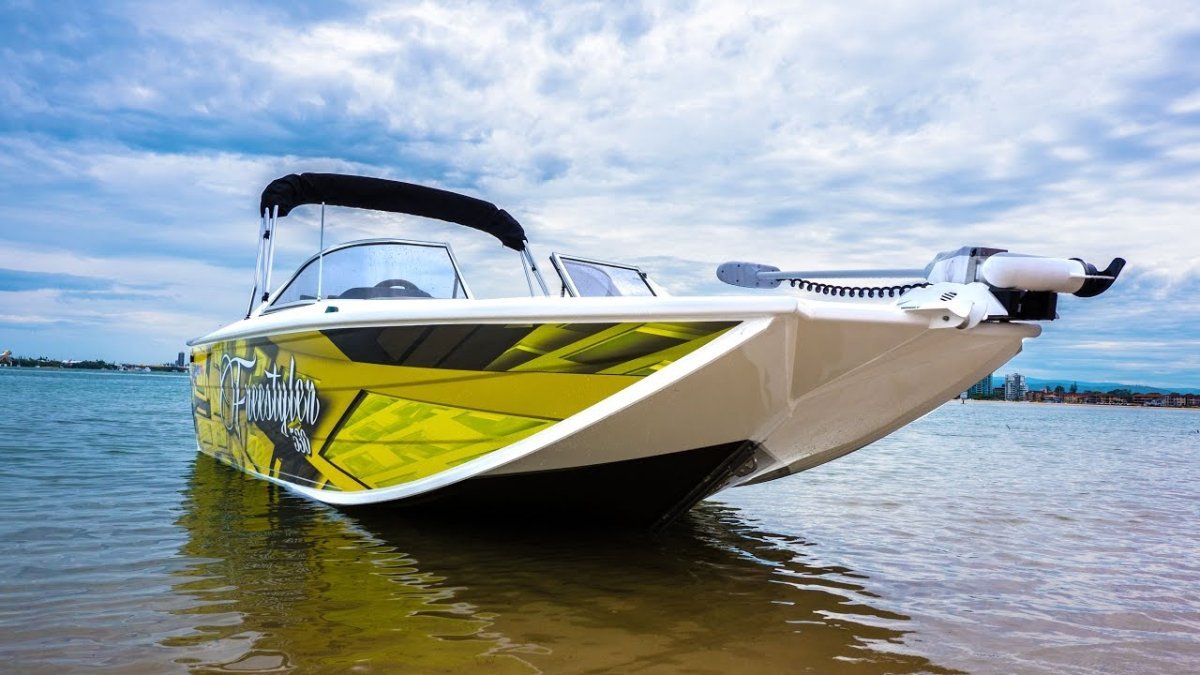 Quintrex 590 Freestyler