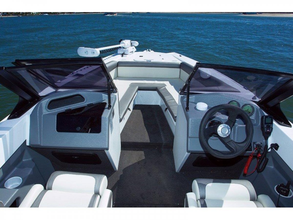 Quintrex 590 Freestyler