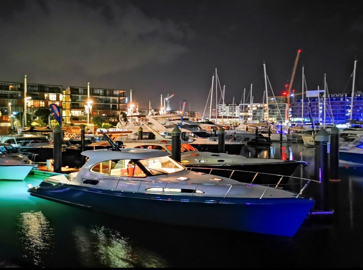 Palm Beach Motor Yachts GT 50