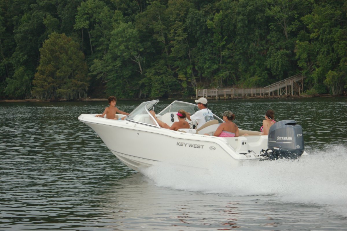 Key West 203 Dual Console