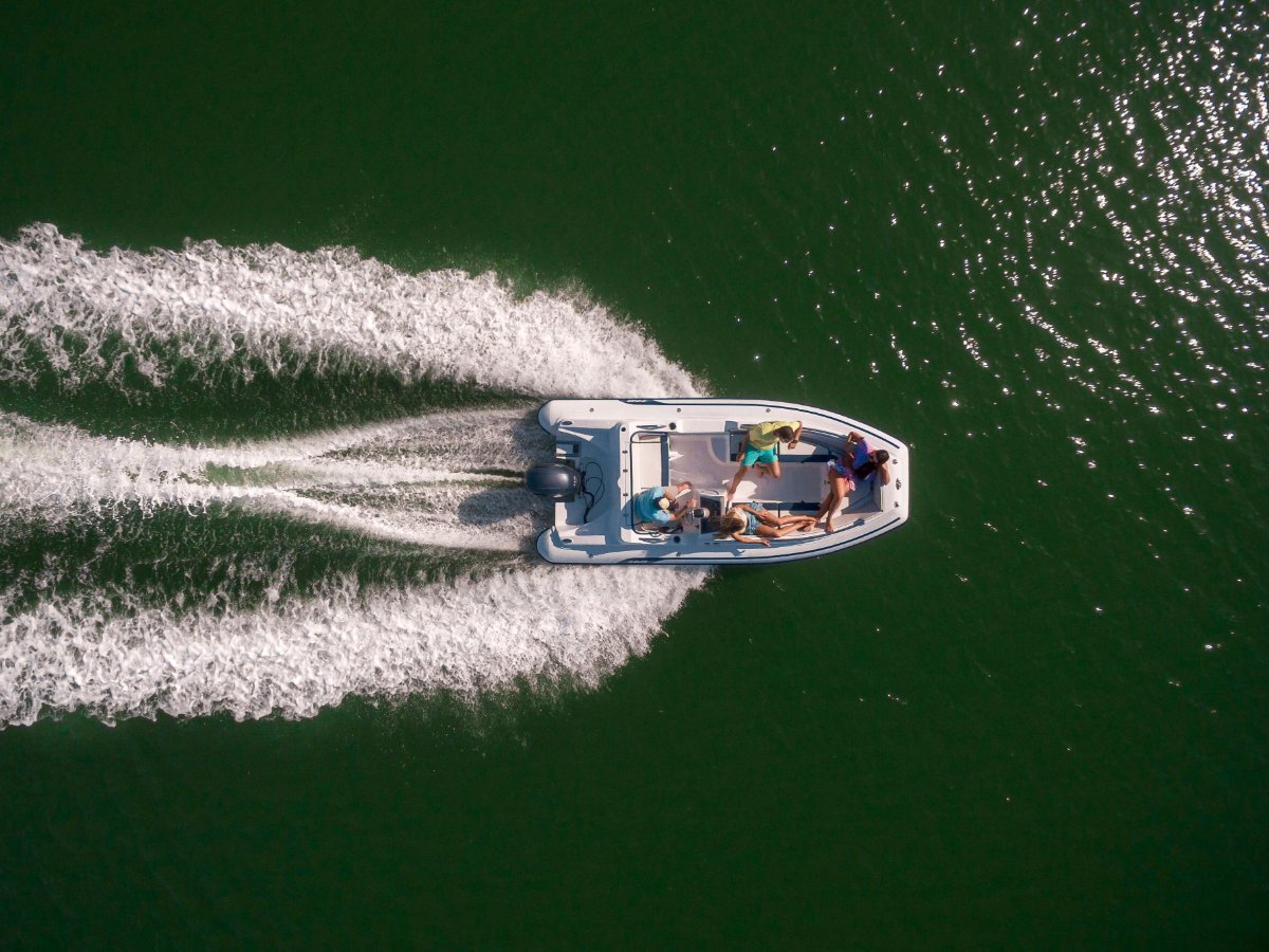 AB Inflatables Nautilus 17 DLX