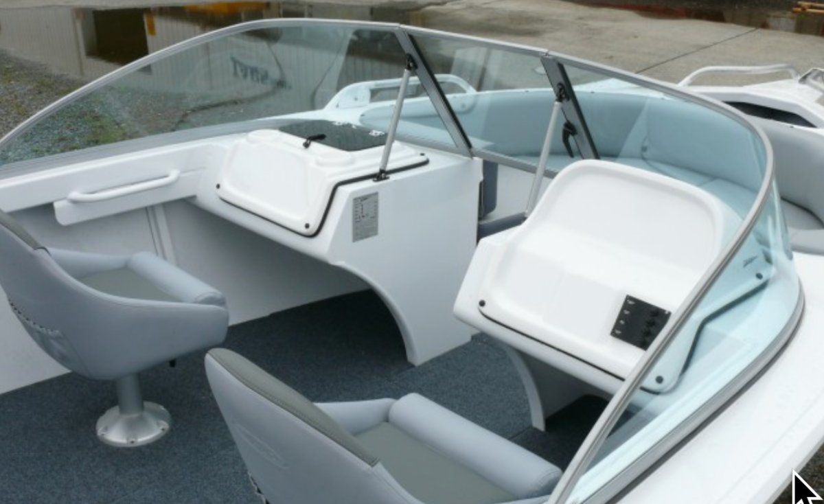 Tabs 5100 Marquis Bow Rider