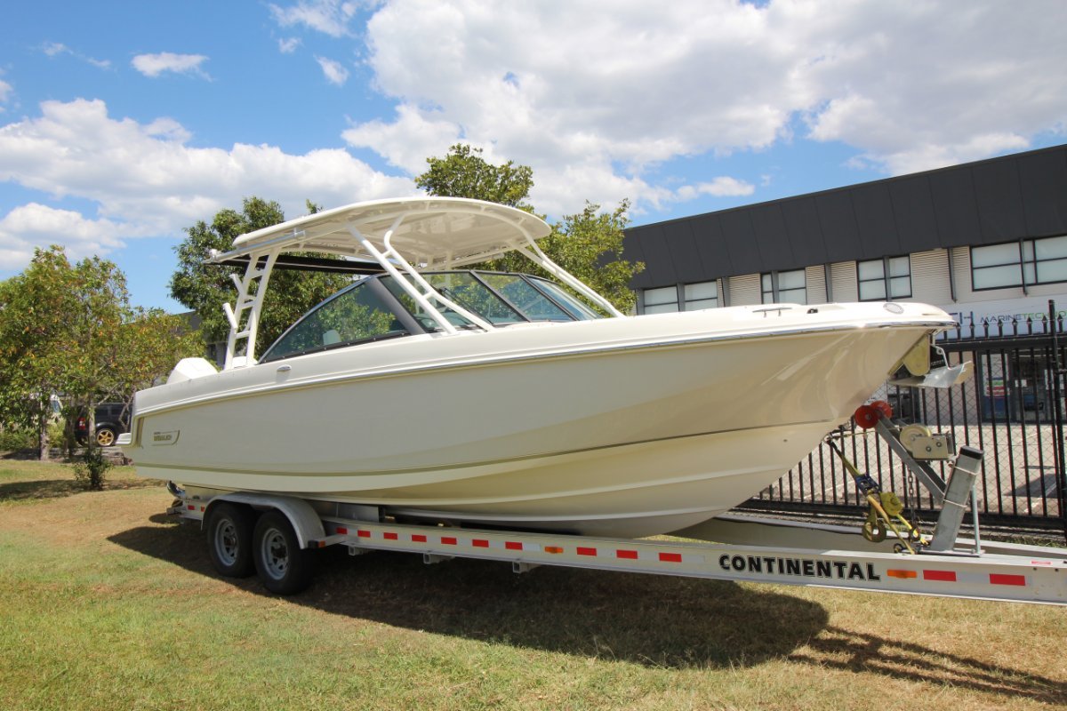 Boston Whaler 270 Vantage