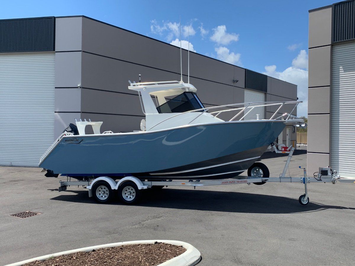 Marineline 650 Centre Cab