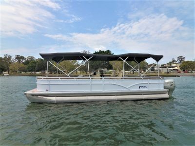 Pacific Pontoons 250