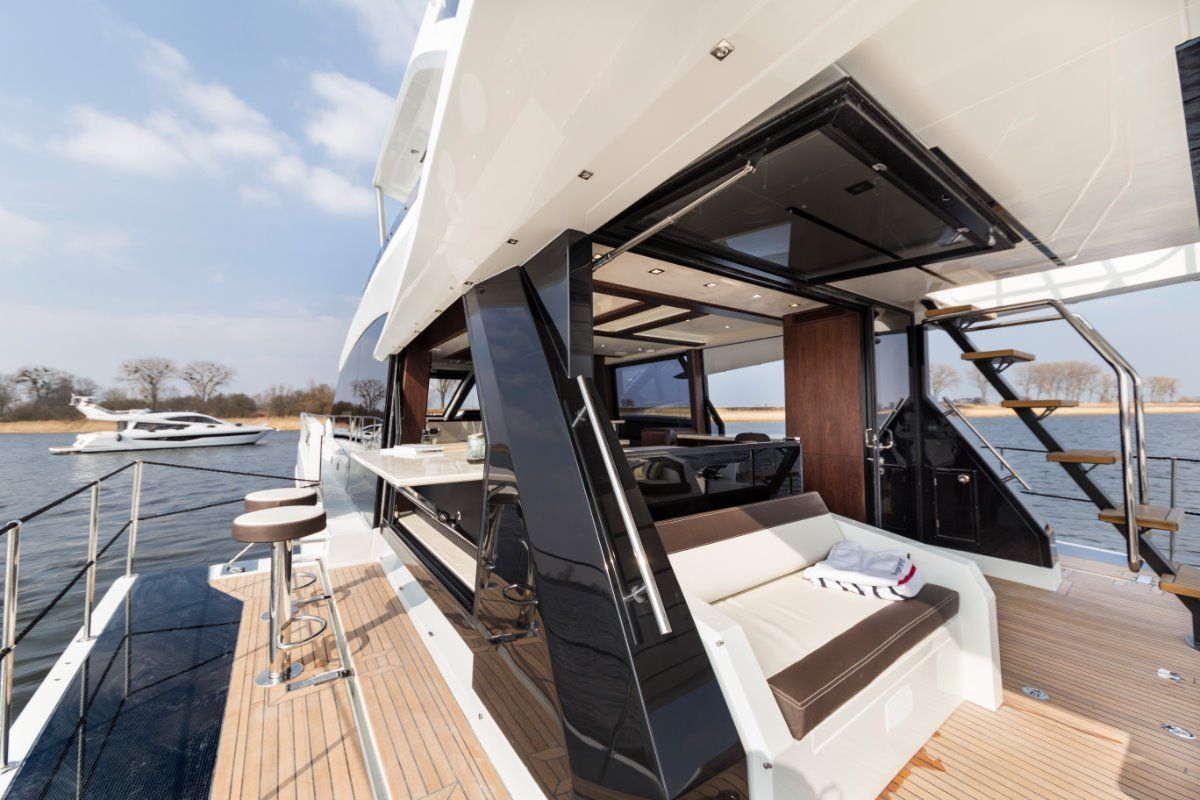 Galeon 640 Fly