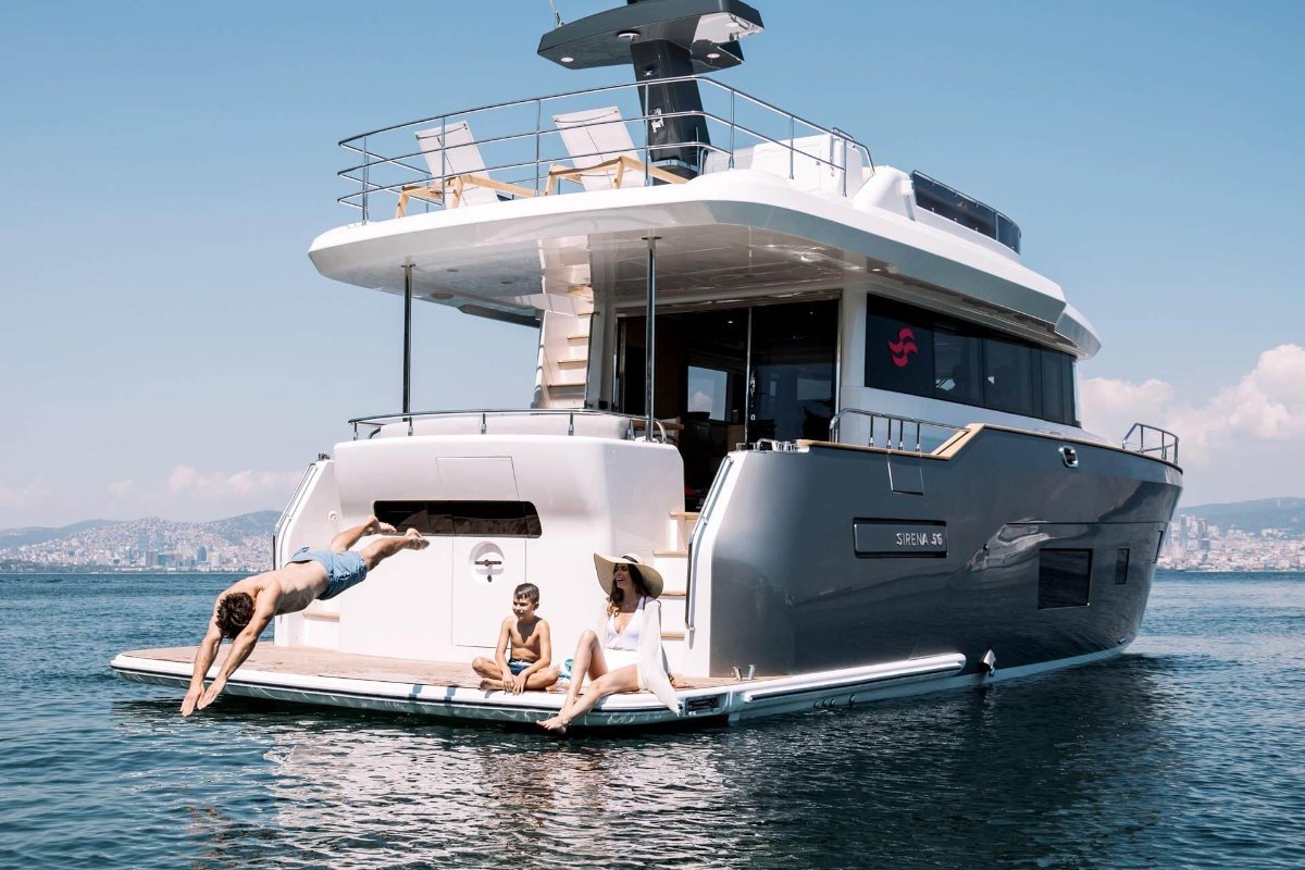 Sirena 58