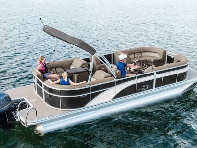 Bennington Pontoon Boat 22SSRX Stern Radius