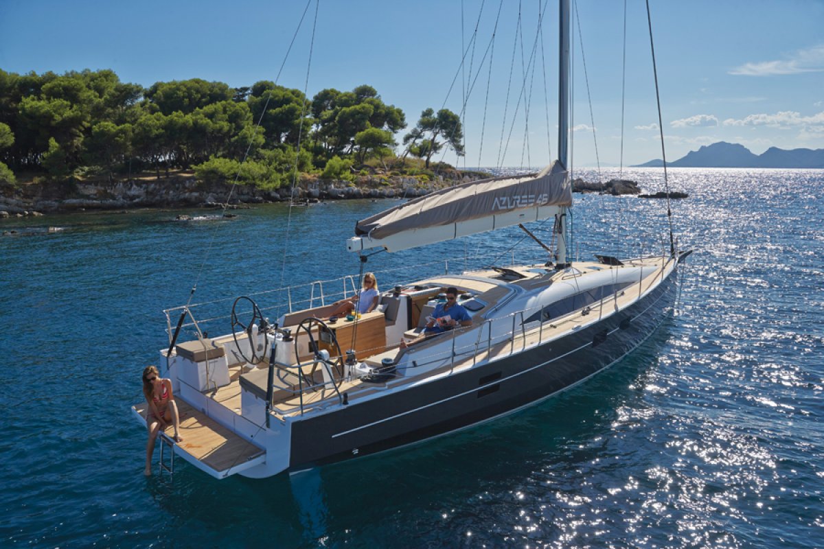 Azuree 46