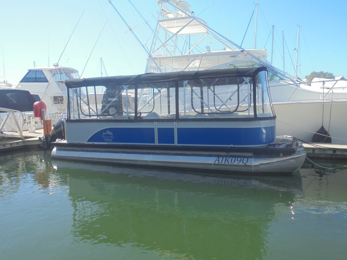 Runaway Bay Pontoon Boats 24 Tri Hull