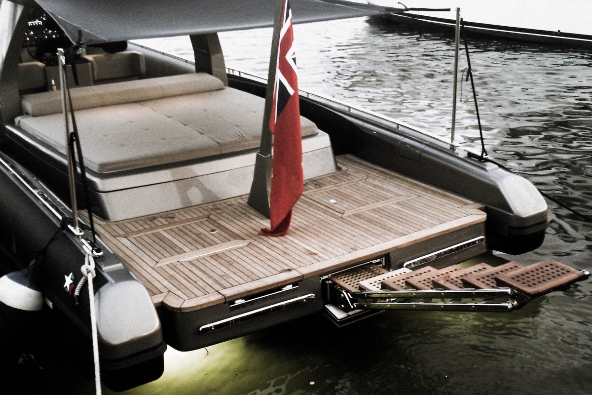 2020 Novamarine Black Shiver 140 | Boat Research | Yachthub
