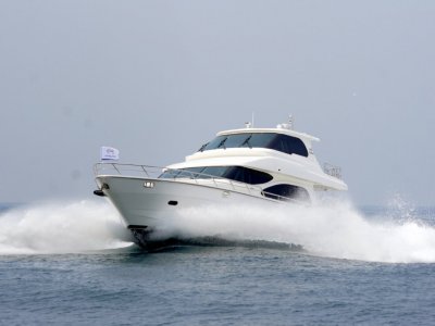 Horizon Yacht E65