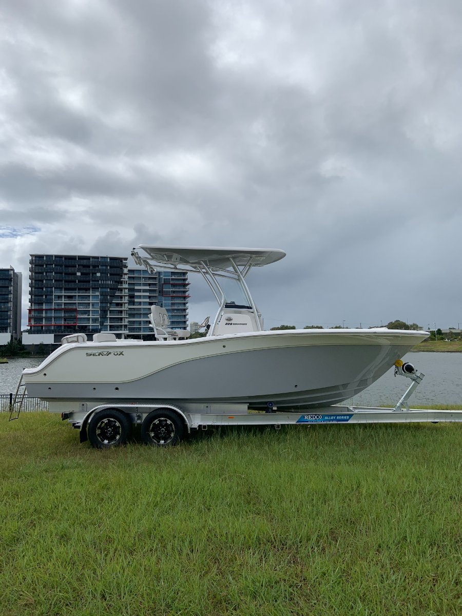 Sea Fox 228 Commander