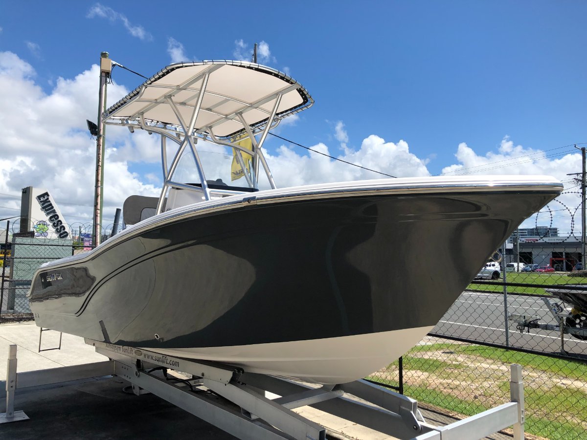 Sea Fox 206 Commander