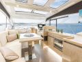 Sealine C390