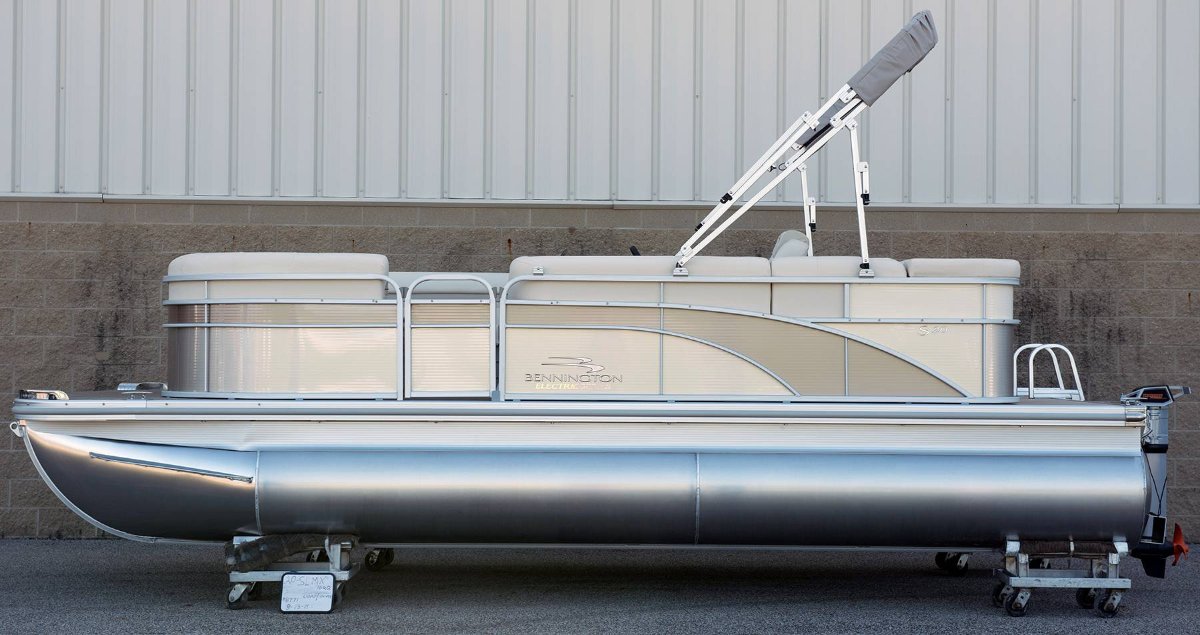Bennington Pontoon Boat 188 SLV