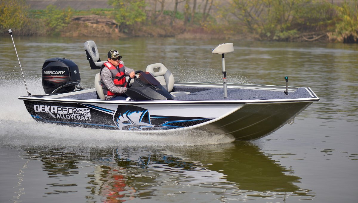 2020 Bluefin 4.98 Bass Pro | Boat Research | Boats Online