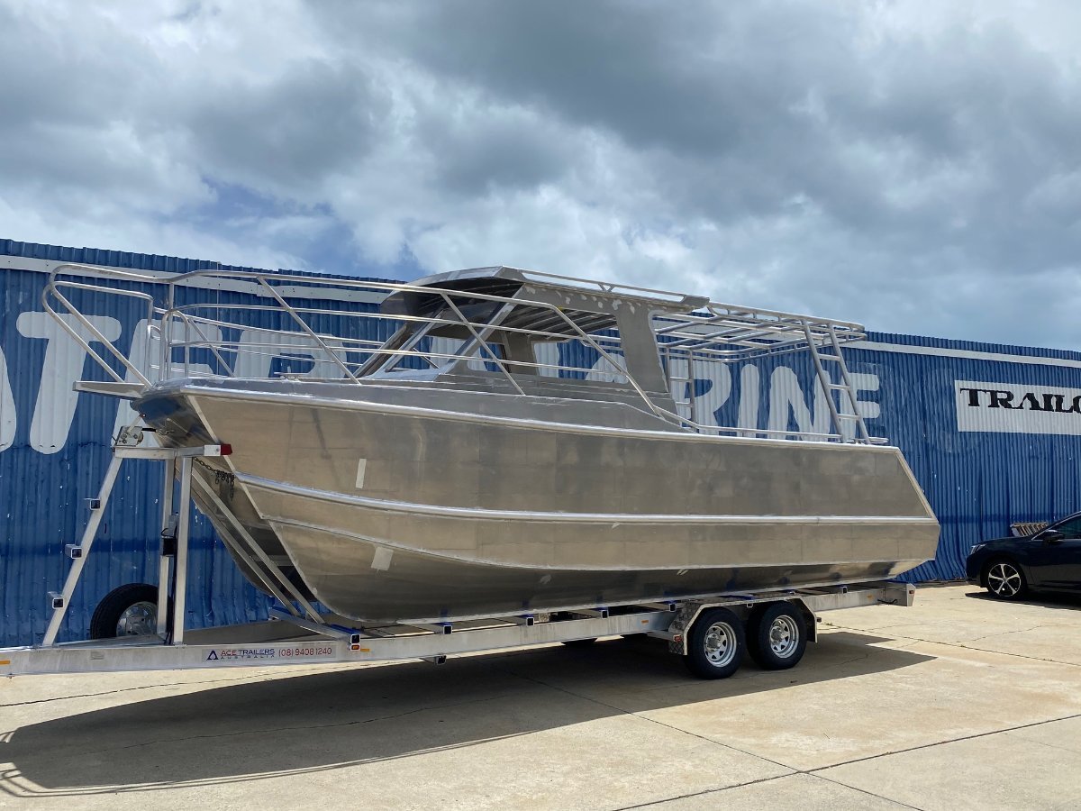 Saltwater Commercial Boats 8.0 Catamaran